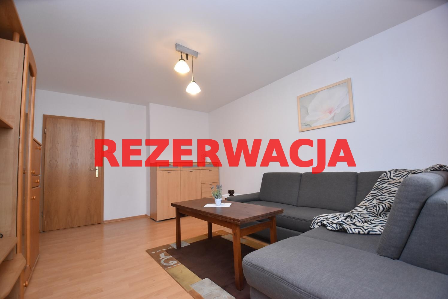 Mieszkanie Na sprzedaż – przytulna kawalerka z balkonem na I piętrze